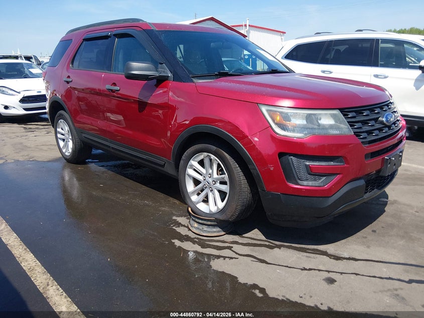 1FM5K8B80HGD51927 2017 Ford Explorer 3.5 red