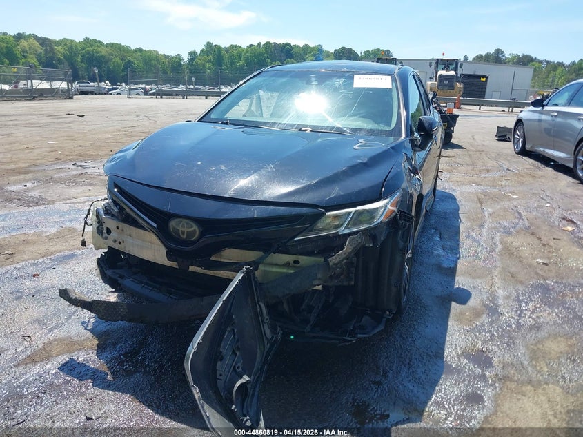 2018 Toyota Camry Se VIN: 4T1B11HK0JU605658 Lot: 44860819