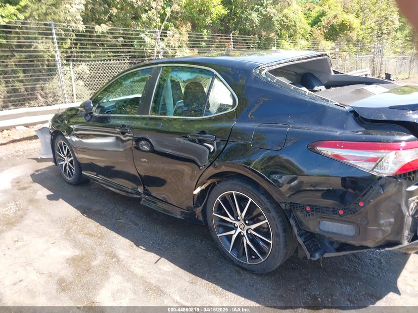 2018 Toyota Camry Se VIN: 4T1B11HK0JU605658 Lot: 44860819