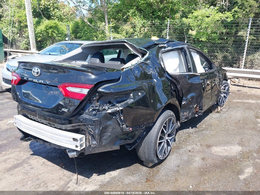 2018 Toyota Camry Se VIN: 4T1B11HK0JU605658 Lot: 44860819