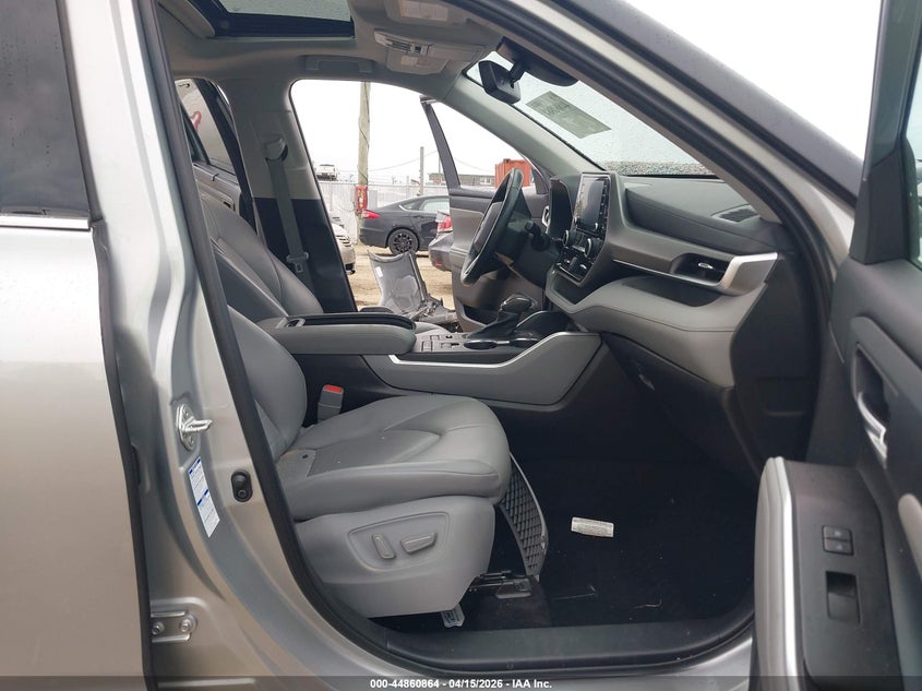 AtlanticExpress - Toyota Highlander