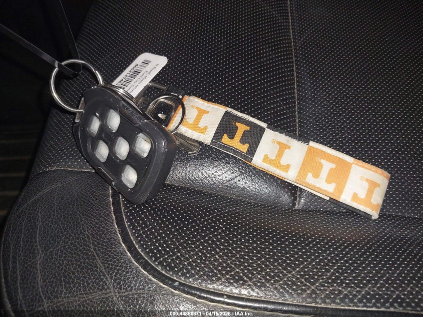 2016 GMC Yukon Xl Slt VIN: 1GKS2GKCXGR185218 Lot: 44860871