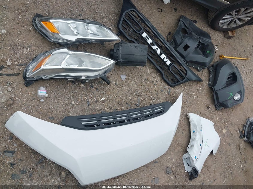 2024 Ram Promaster 2500 Tradesman High Roof 159 Wb W/Pass Seat VIN: 3C6LRVDG3RE132284 Lot: 44860942