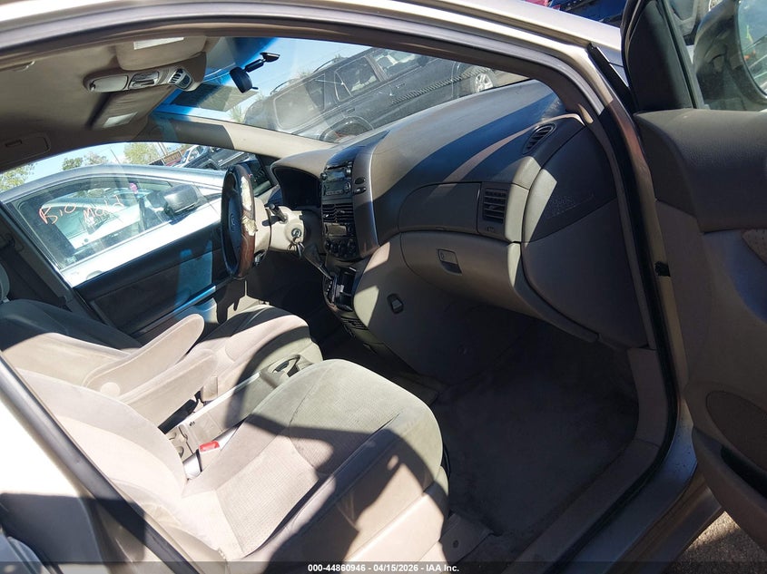 2009 Toyota Sienna Le