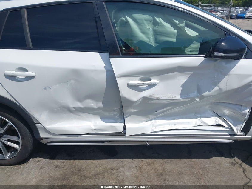 2017 Volvo V60 Cross Country T5 Platinum VIN: YV440MWM9H1036453 Lot: 44860982