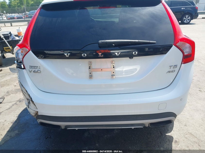 2017 Volvo V60 Cross Country T5 Platinum VIN: YV440MWM9H1036453 Lot: 44860982