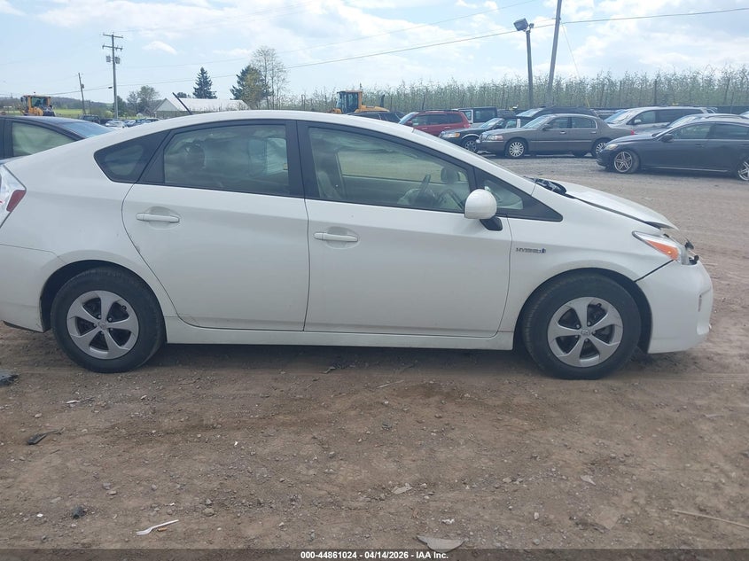 2013 Toyota Prius Four VIN: JTDKN3DU9D5673077 Lot: 44861024