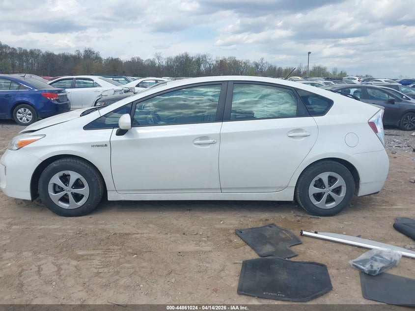 2013 Toyota Prius Four VIN: JTDKN3DU9D5673077 Lot: 44861024