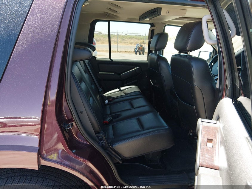 2006 Ford Explorer Limited VIN: 1FMEU75E26UA26183 Lot: 44861108