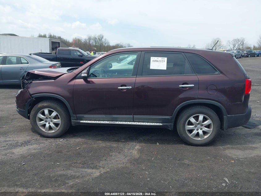 2011 Kia Sorento Lx VIN: 5XYKT3A15BG182090 Lot: 44861123