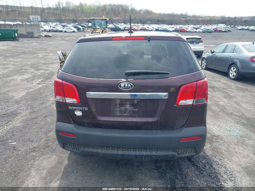 2011 Kia Sorento Lx VIN: 5XYKT3A15BG182090 Lot: 44861123