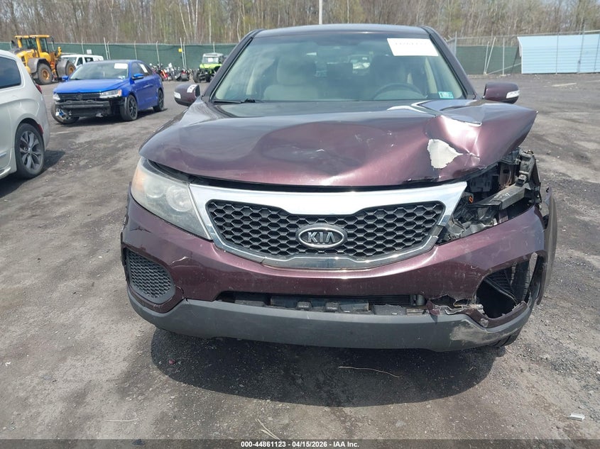 2011 Kia Sorento Lx VIN: 5XYKT3A15BG182090 Lot: 44861123