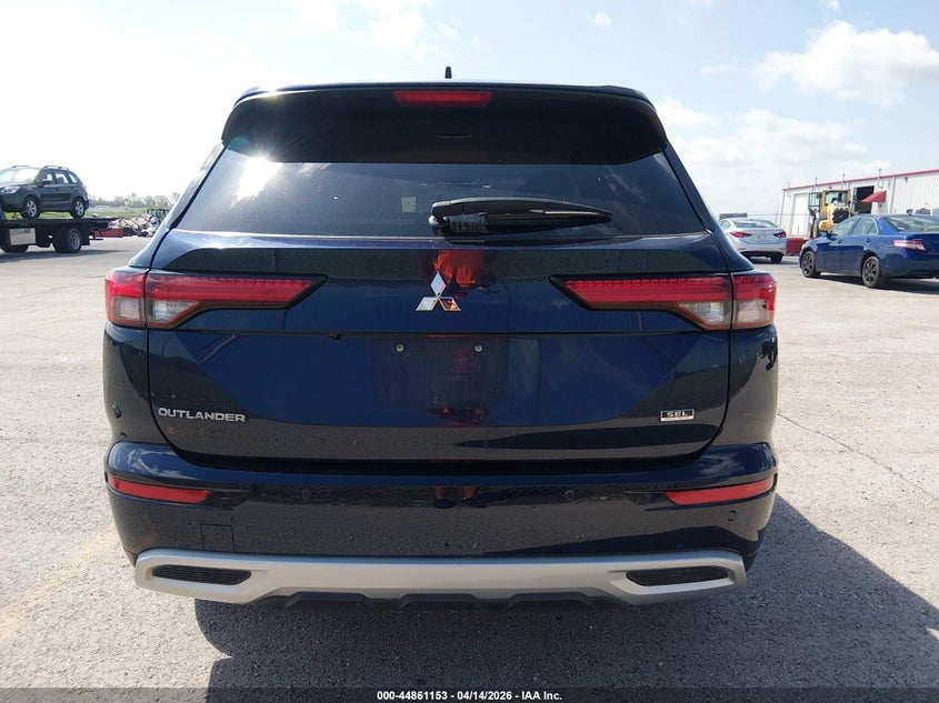2022 Mitsubishi Outlander Sel 2.5 2Wd/Sel Special Edition 2Wd VIN: JA4J3VA8XNZ075850 Lot: 44861153