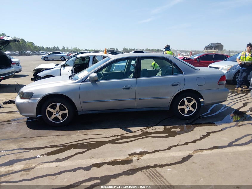 2001 Honda Accord 2.3 Lx VIN: 1HGCG66561A142560 Lot: 44861174