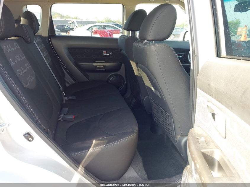 2012 Kia Soul 2.0 + silver Lot 111044861223 Vin KNDJT2A67C7401356