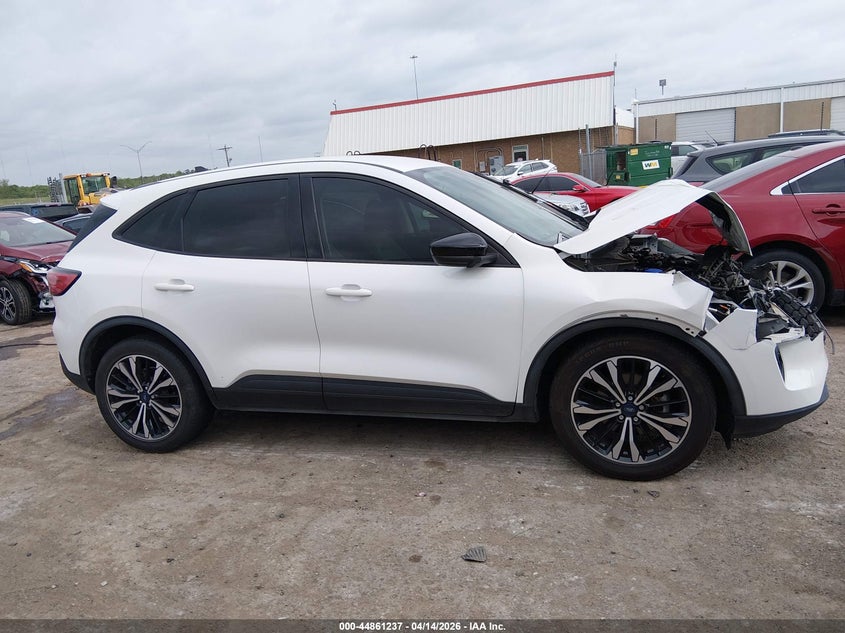 2021 Ford Escape 1.5 Se white Lot 111044861237 Vin 1FMCU0G63MUA22953