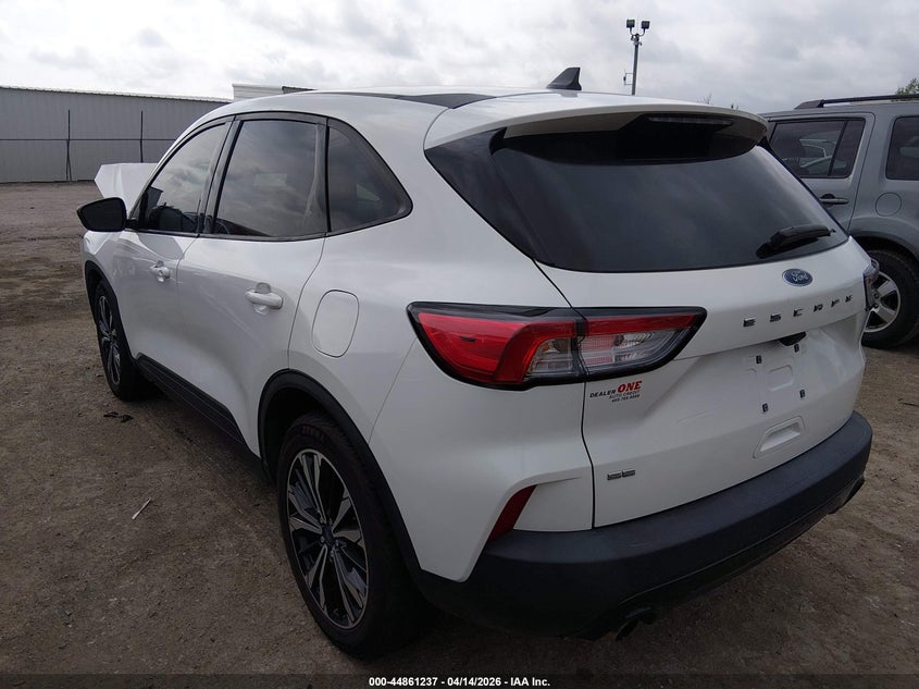 2021 Ford Escape 1.5 Se white Lot 111044861237 Vin 1FMCU0G63MUA22953