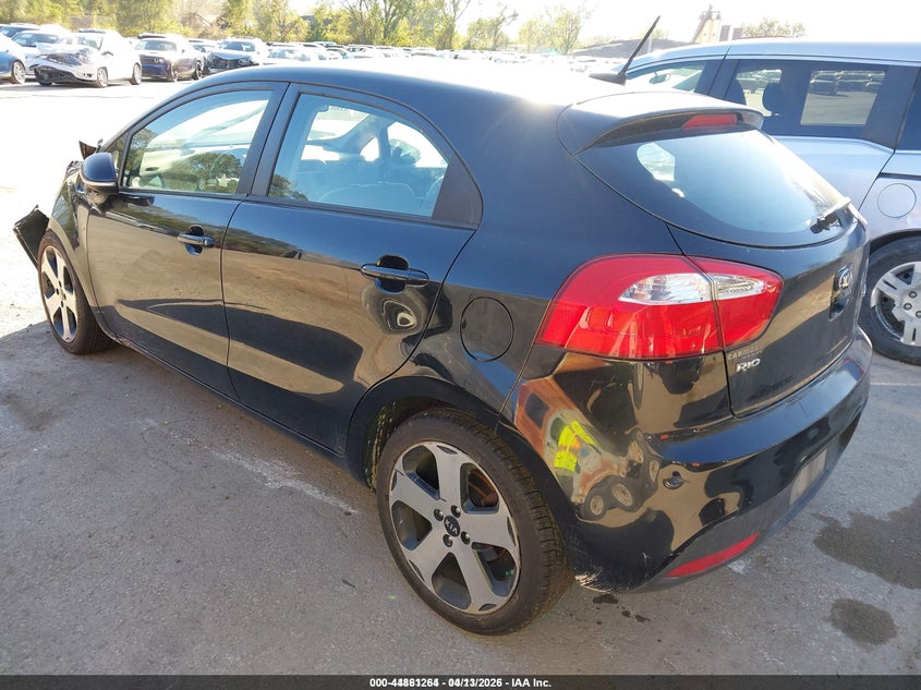 2015 Kia Rio 1.6 Sx black Lot 111044861264 Vin KNADN5A32F6500656