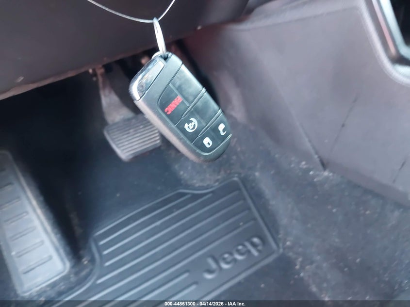 2020 Jeep Renegade Latitude Fwd VIN: ZACNJABB4LPL71844 Lot: 44861300