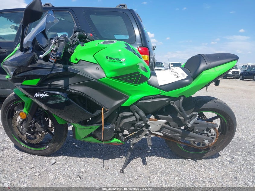 2024 Kawasaki Ex650 P VIN: ML5EXEP15RDAB8215 Lot: 44861319