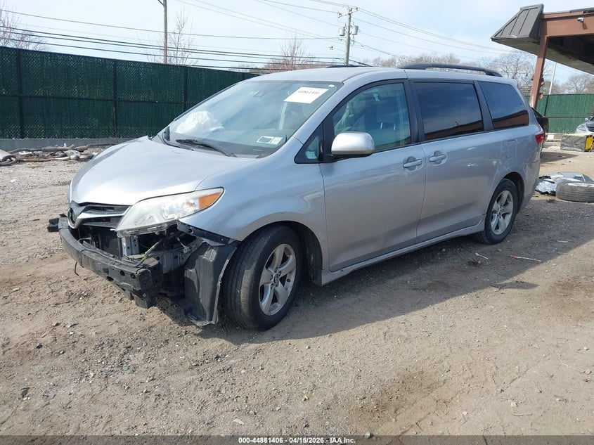 2018 Toyota Sienna Le 8 Passenger