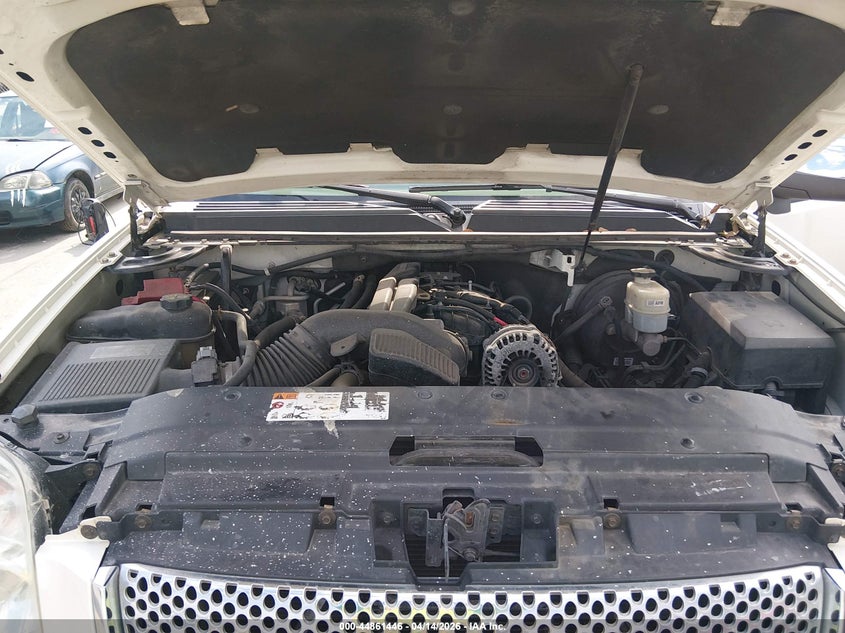 2011 GMC Yukon Denali VIN: 1GKS1EEF7BR349899 Lot: 44861446