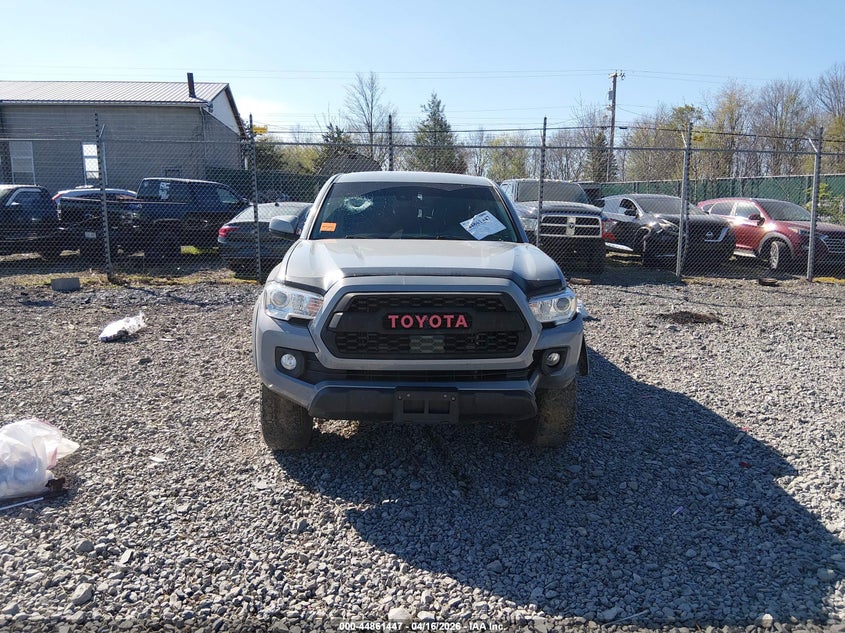 2021 Toyota Tacoma Sr5 V6 VIN: 3TYCZ5AN3MT038680 Lot: 44861447
