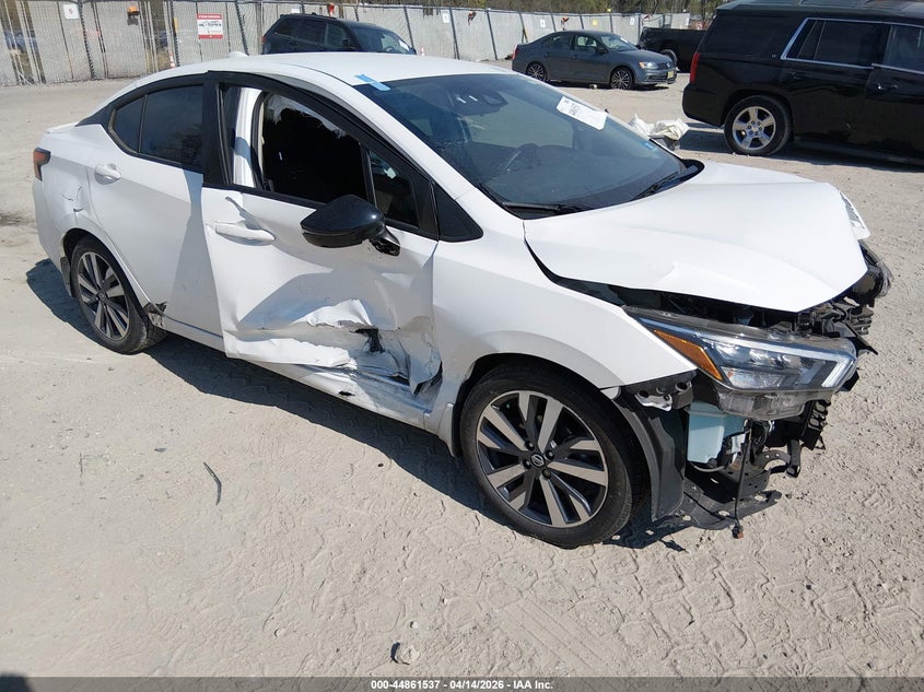 2020 NISSAN VERSA SR XTRONIC CVT