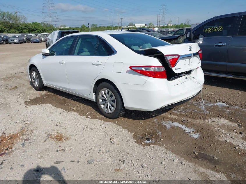 2016 Toyota Camry Le
