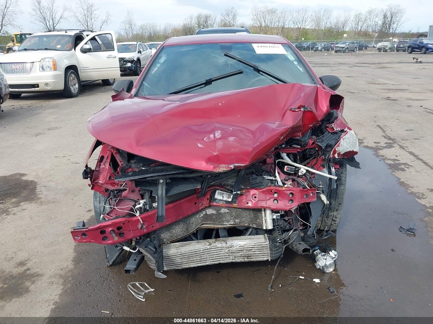 1G1BE5SM0H7170118 2017 Chevrolet Cruze 1.4 Lt Auto red