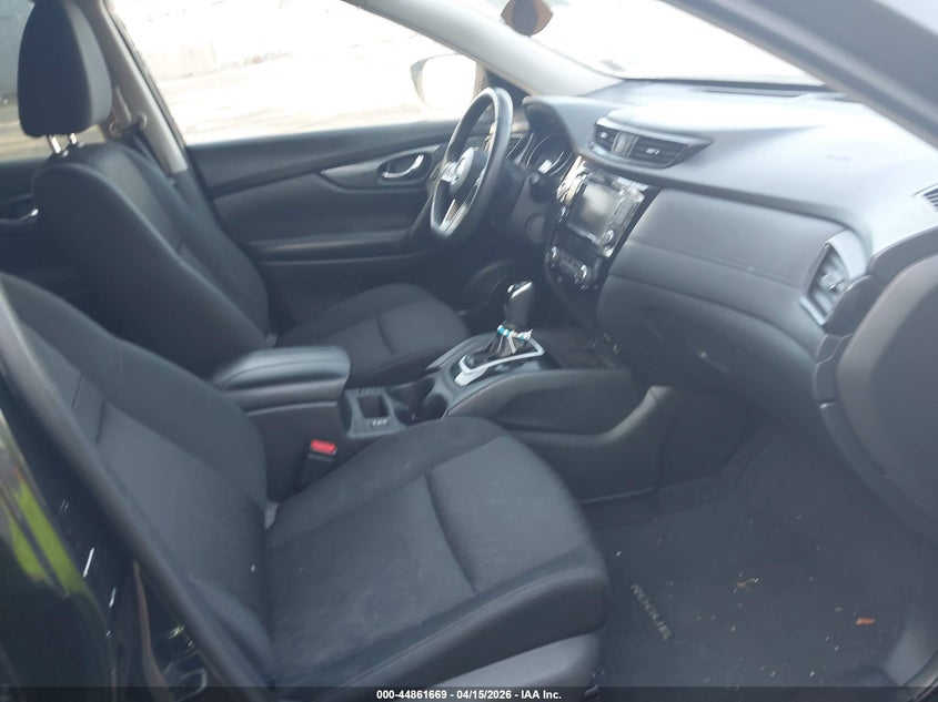 2019 Nissan Rogue Sv