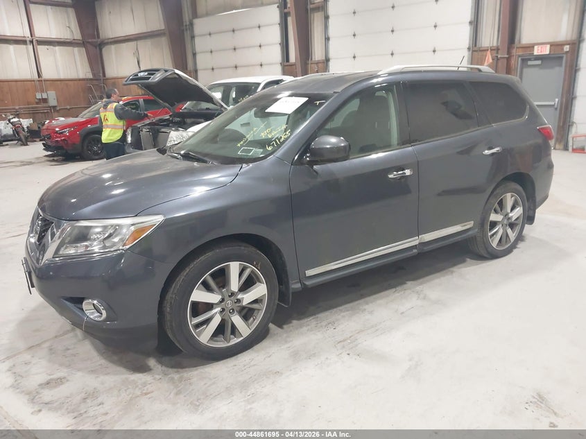 2013 Nissan Pathfinder Platinum