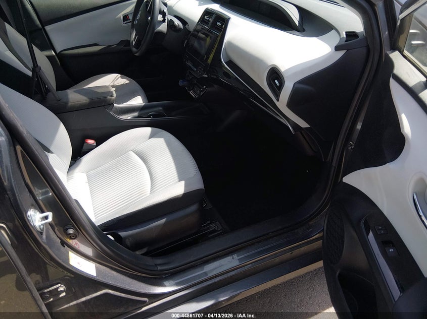 2016 Toyota Prius Two