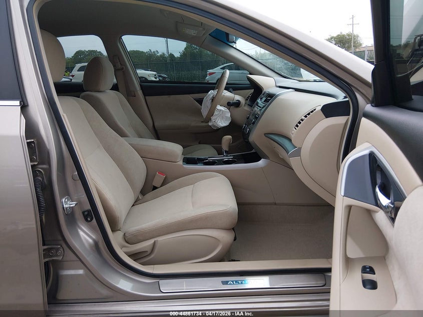 2013 NISSAN ALTIMA auction photo 5