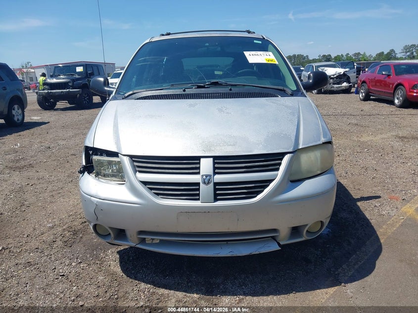 2005 Dodge Grand Caravan Sxt VIN: 2D4GP44L65R464495 Lot: 44861744