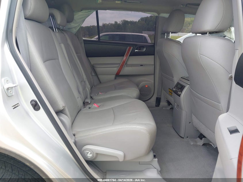 2008 Toyota Highlander Limited VIN: JTEES42A882096825 Lot: 44861764