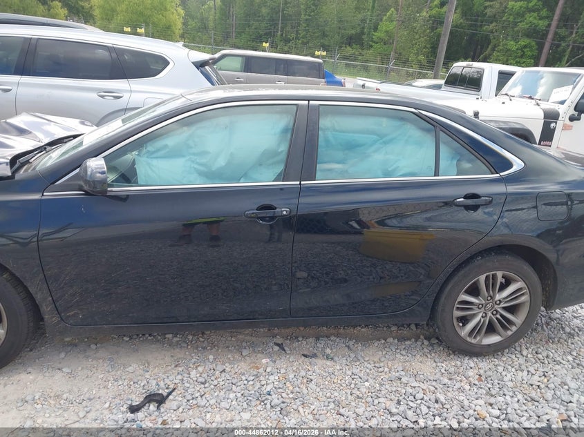TOYOTA CAMRY - zdjęcie 14