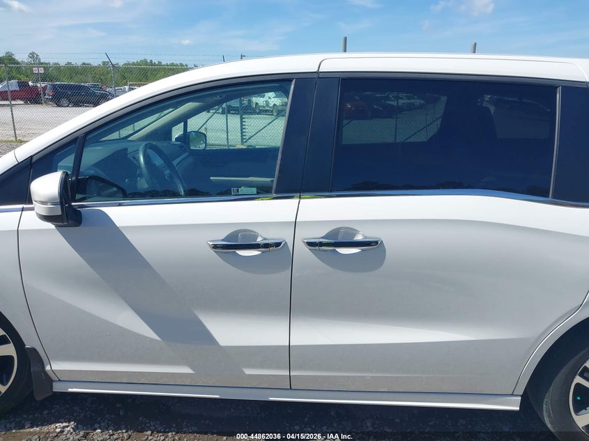2023 Honda Odyssey Touring VIN: 5FNRL6H81PB035864 Lot: 44862036