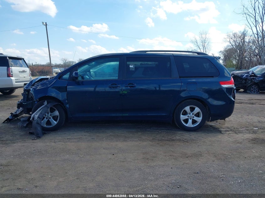 2012 Toyota Sienna 3.5 Le V6 8 Passenger blue Lot 111044862055 Vin 5TDKK3DC4CS261416