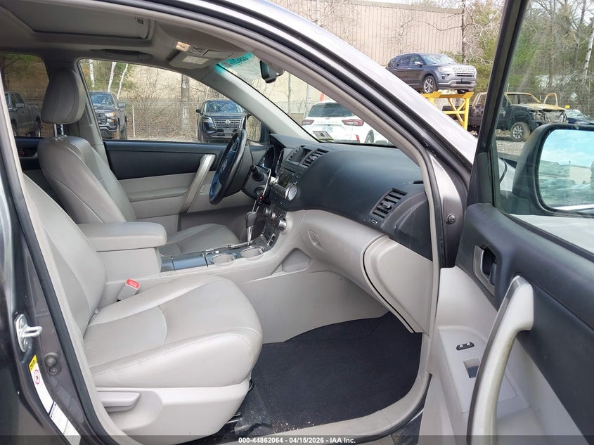 2012 Toyota Highlander 3.5 Se V6 grey Lot 111044862064 Vin 5TDBK3EH7CS156542