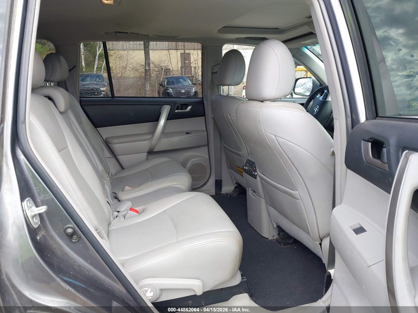 2012 Toyota Highlander Se V6 VIN: 5TDBK3EH7CS156542 Lot: 44862064