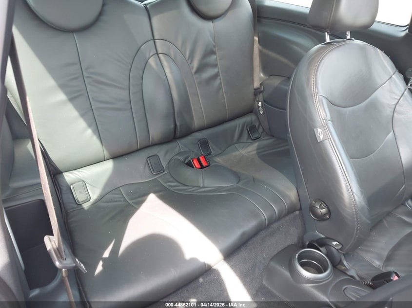 2006 Mini Cooper S VIN: WMWRE33546TL22887 Lot: 44862101