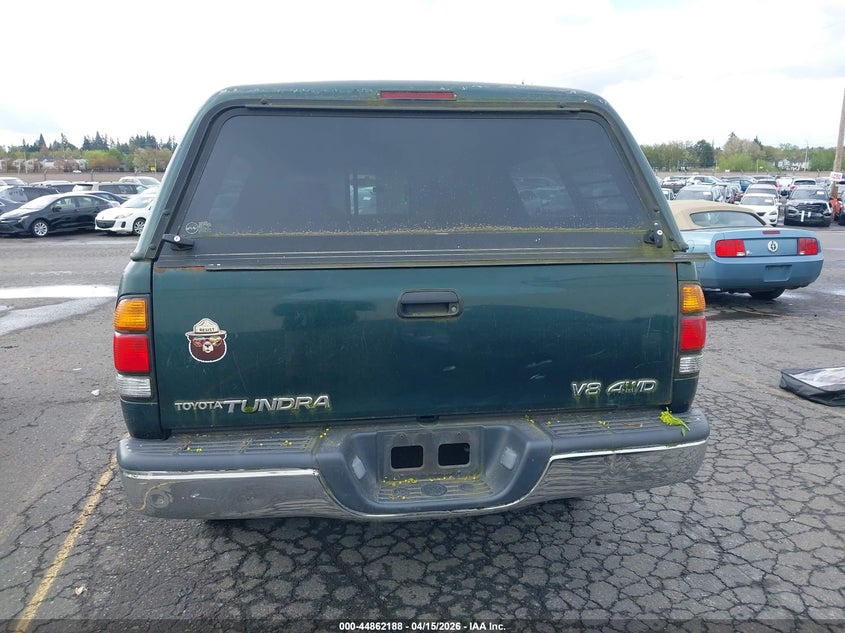 2000 Toyota Tundra Ltd V8 VIN: 5TBBT481XYS010329 Lot: 44862188