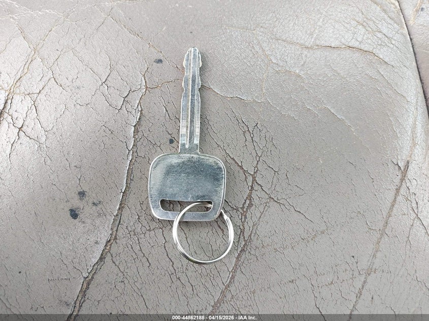 2000 Toyota Tundra Ltd V8 VIN: 5TBBT481XYS010329 Lot: 44862188