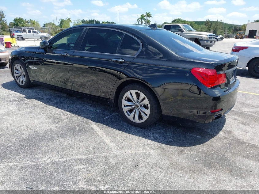 2012 BMW 740Li