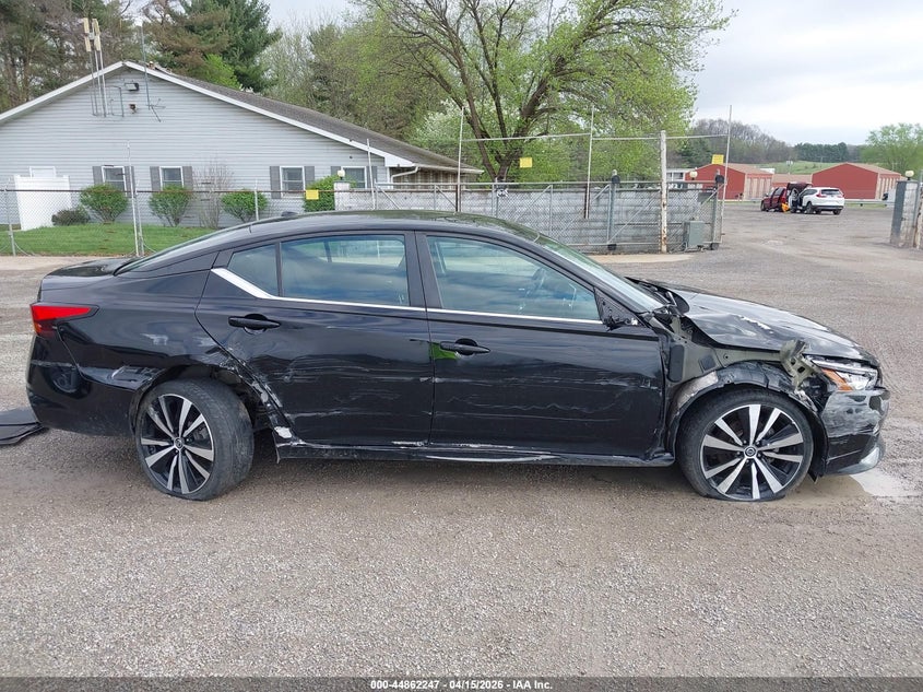 VIN 1N4BL4CW9LC258677 2020 NISSAN ALTIMA SR INTELLIGENT AWD