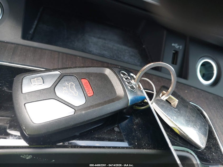 2023 Audi Q5 Sportback Premium Plus 45 Tfsi S Line Quattro S Tronic VIN: WA15AAFY7P2118996 Lot: 44862261