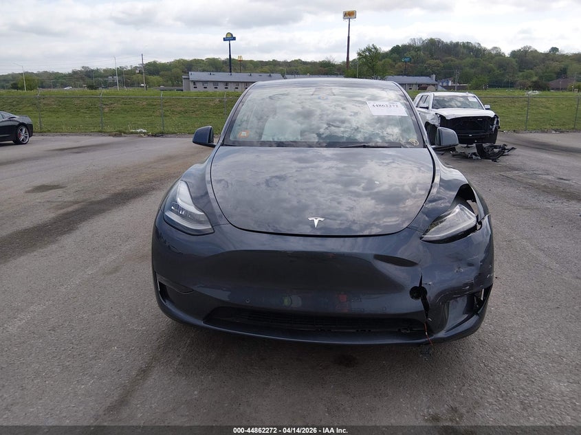 2022 Tesla Model Y Long Range Dual Motor All-Wheel Drive VIN: 7SAYGDEE4NF355405 Lot: 44862272