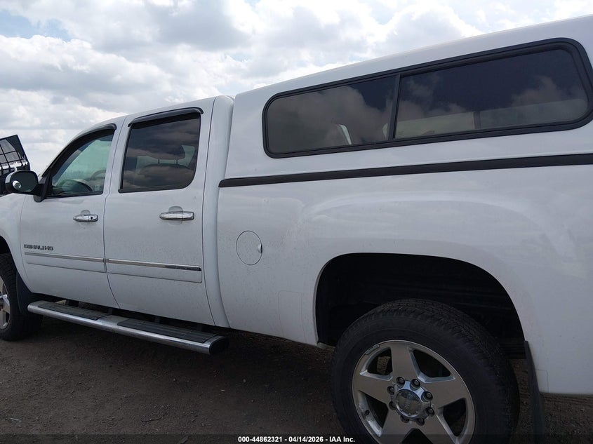 2011 GMC Sierra 2500Hd Denali VIN: 1GT125CG5BF254064 Lot: 44862321