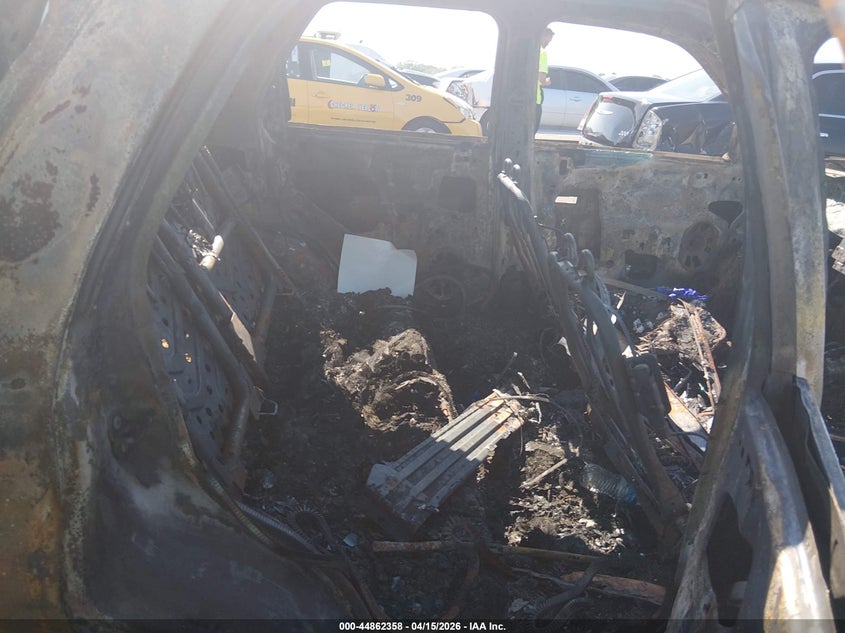 2011 Ford Escape Limited VIN: 1FMCU0EG6BKC02027 Lot: 44862358